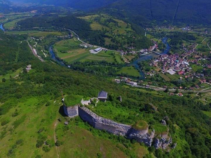 Naid * Kulen Vakuf